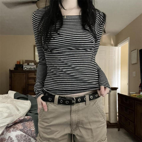 NaranjaBurbuja Y2k Fairy Grunge Graphic Long Sleeve Tees Tops Women E-Girls Aesthetic Gothic Skull Print Baggy T Shirts Emo Clothes 0-black Retro Fashion Uiui