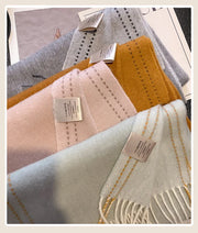 High Quality 100% Wool Scarf Female Fashion Classic Soft Cashmere Muffler Women Warm Thermal Shawl Outside Autumn Winter