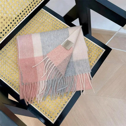 High Quality 100% Wool Scarf Female Fashion Classic Soft Cashmere Muffler Women Warm Thermal Shawl Outside Autumn Winter